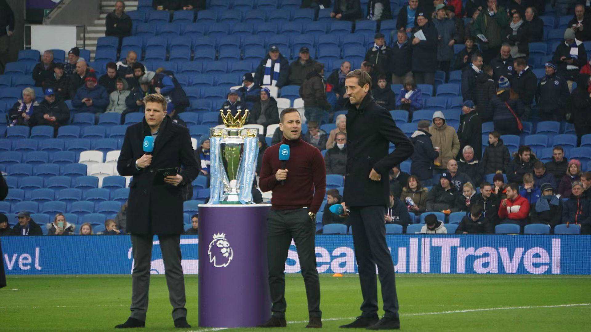 年来刻苦训 年来刻苦训