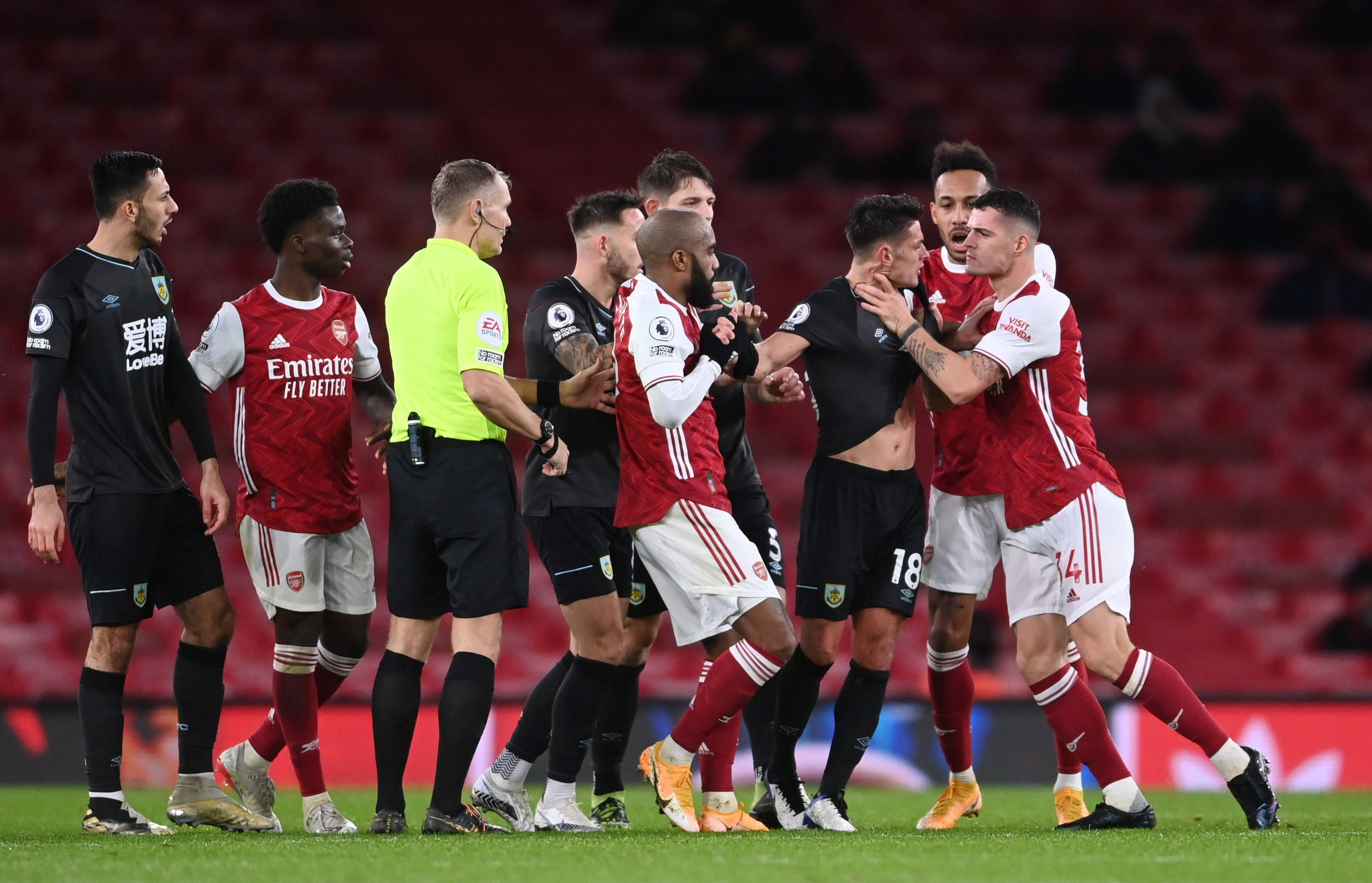 後場幾乎是 後場幾乎是